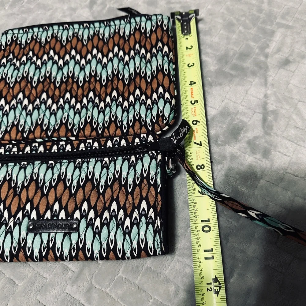 Vera Bradley zip wristlet